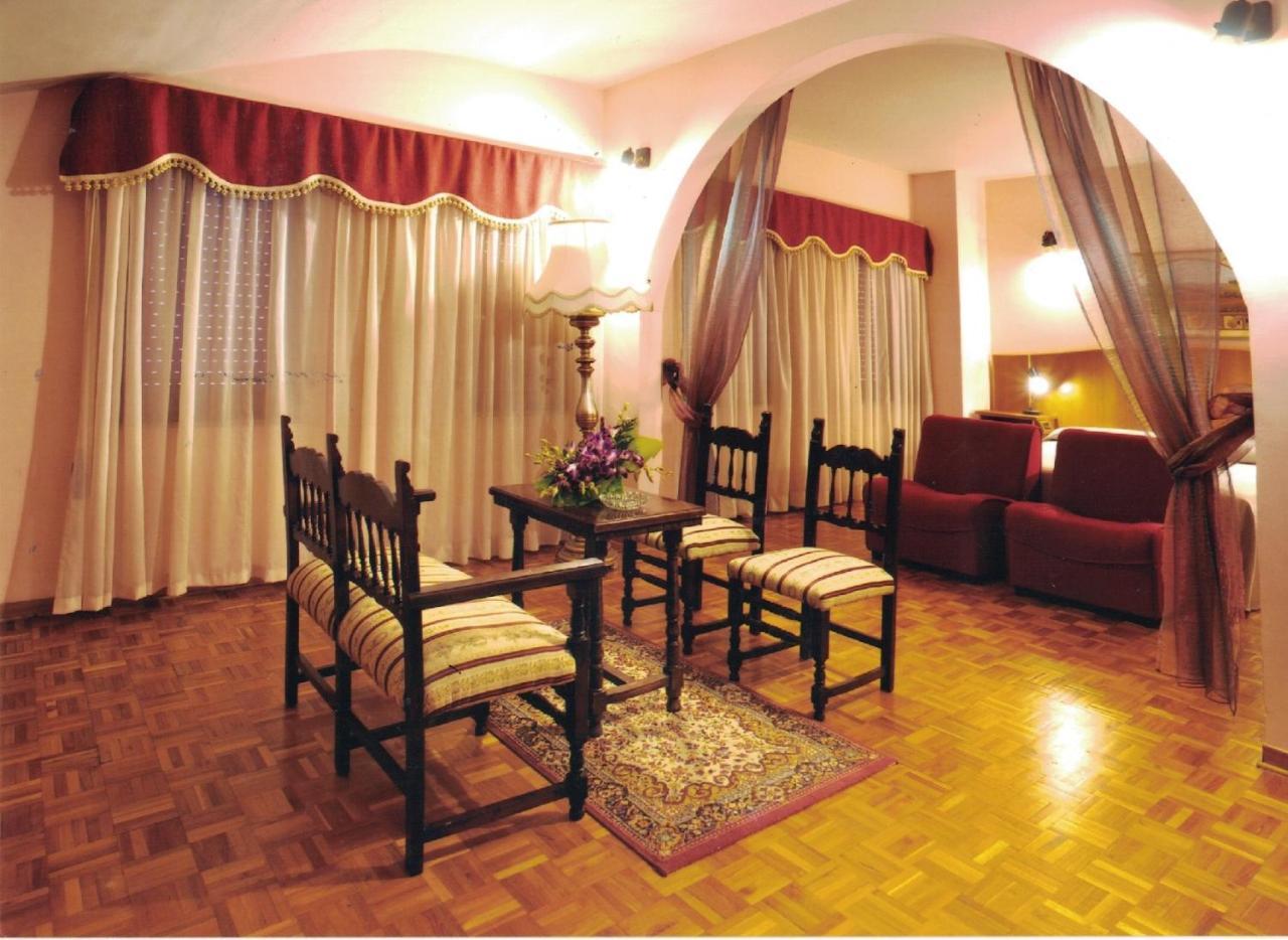 Albergo La Perla Civitella Roveto Ngoại thất bức ảnh